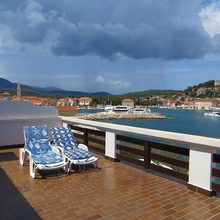 Apartments Makjanic Jelsa  Exterior photo