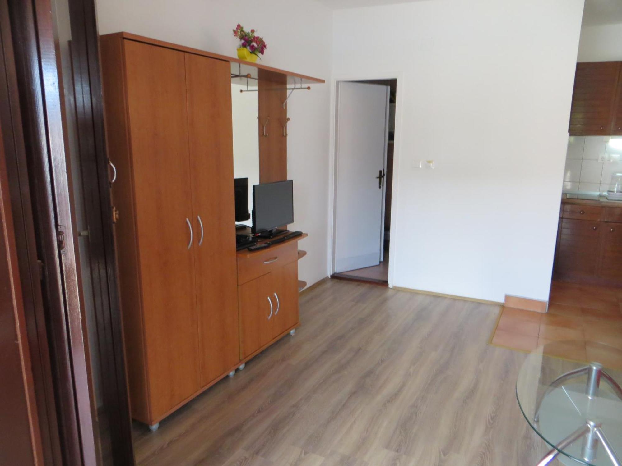 Apartments Makjanic Jelsa  Exterior photo